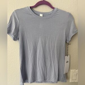 New ALO Yoga Sky Blue Tee